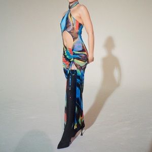 Kim Shui Blue Swirl Qi Pao Cut out with stretch